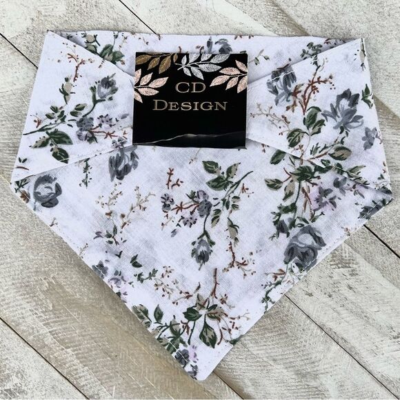 White floral bandana size small - Picture 2 of 2
